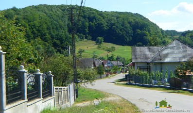 Dolheni-Mijlocul satului